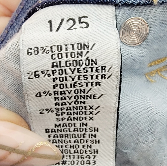 4/$20 Celebratity Pink Button-fly Stretch Distressed Skinny Jeans Size 25 - Picture 6 of 6